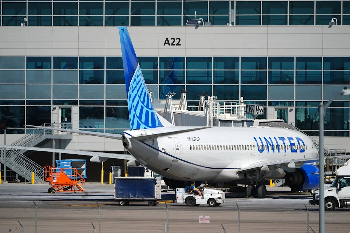 United Airlines raises bag fees amid rising fuel costs and introduces tiered premium fares