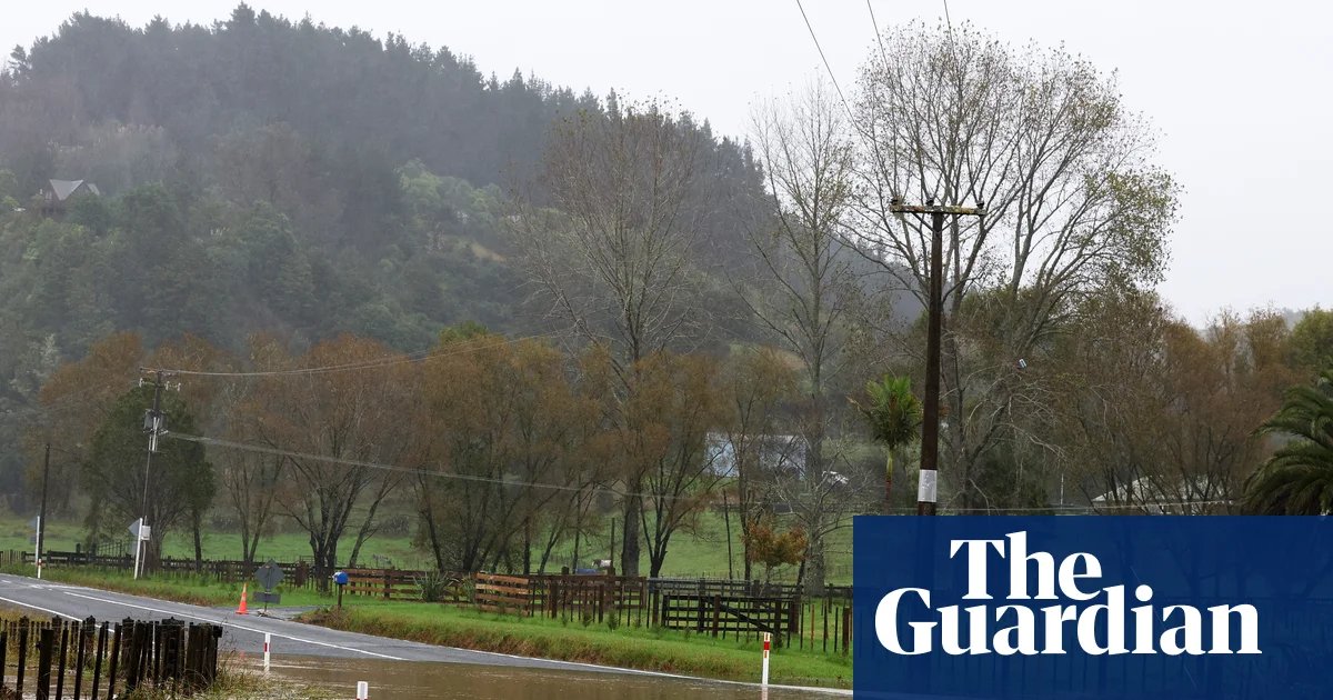 Floods, power outages and hundreds evacuated as Cyclone Vaianu lashes New Zealand’s North Island | New Zealand