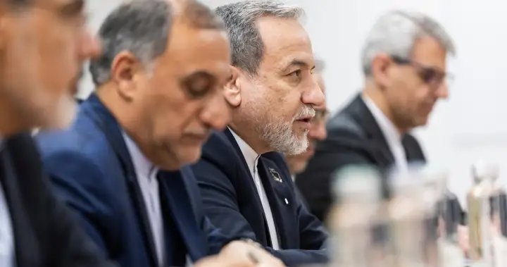 Top Iran official heads to Pakistan for talks as U.S. waits for ‘good deal’ – National