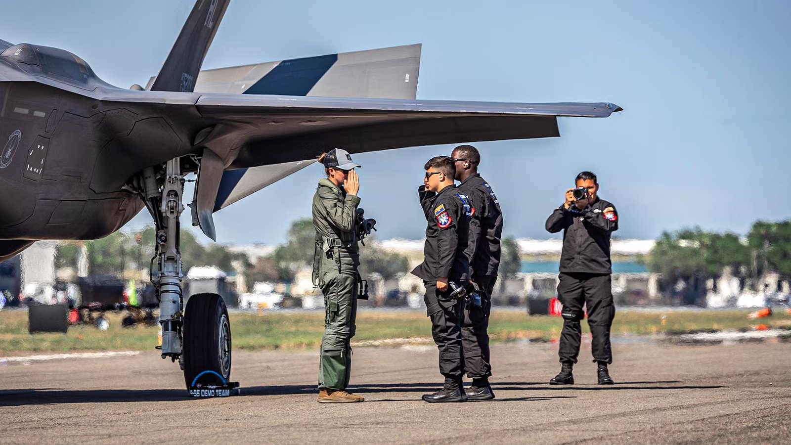 A Look At The Salaries Of US Air Force Pilots In 2026 & Why $50,000 Bonuses Still Can’t Keep Them