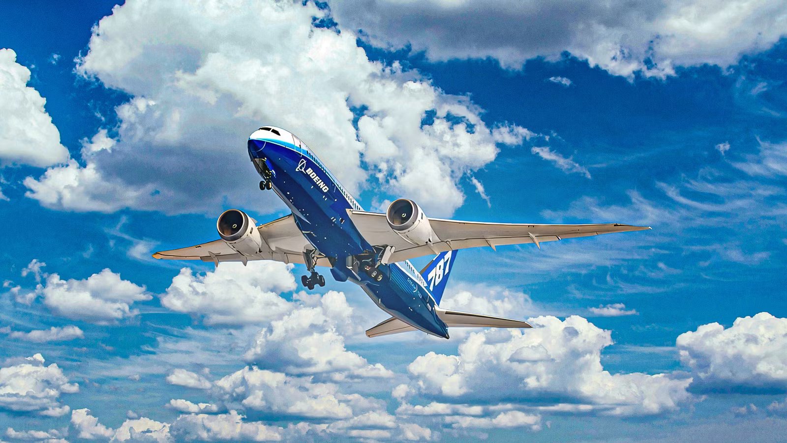 At 500 Miles Per Hour, This Is How The Boeing 787 Stays Fuel Efficient