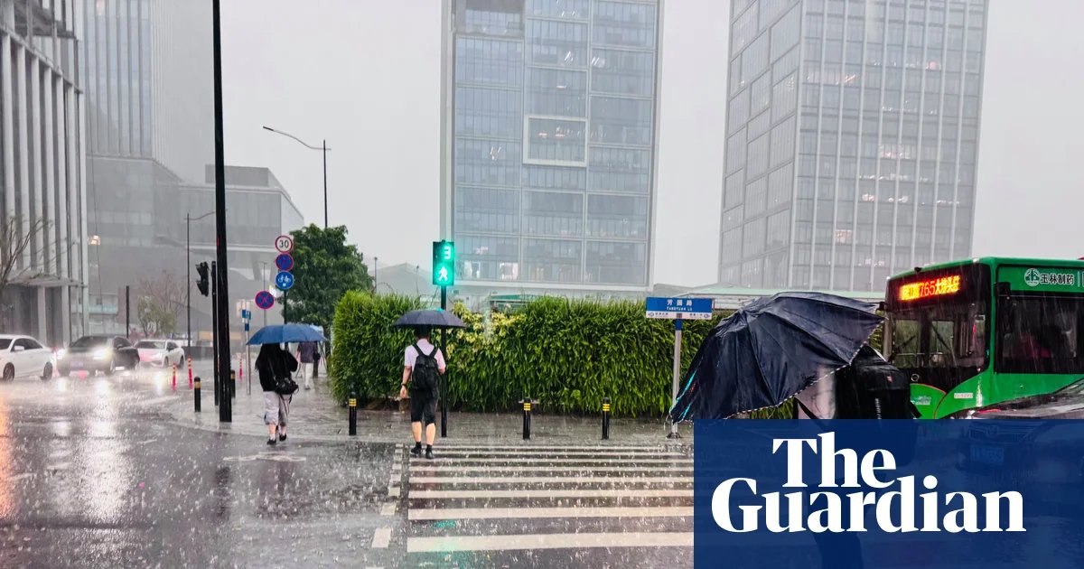 Weather tracker: Torrential rain in southern China leads to flooding fears | Extreme weather