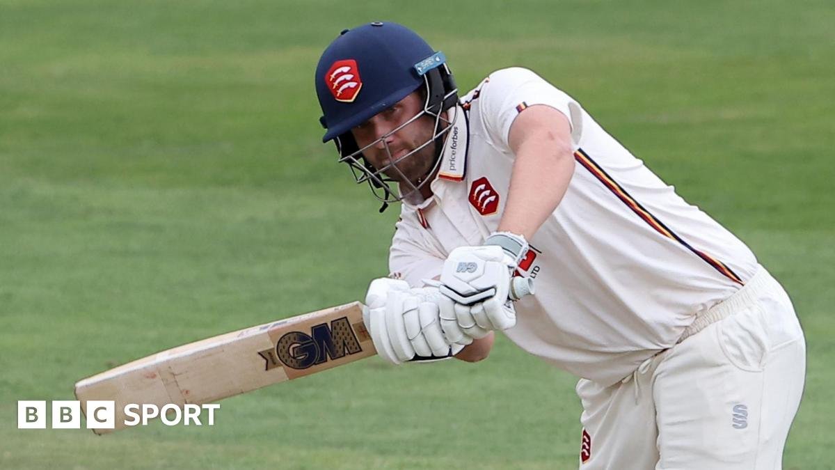 County Championship: Critchley’s century has Essex in control against Hampshire