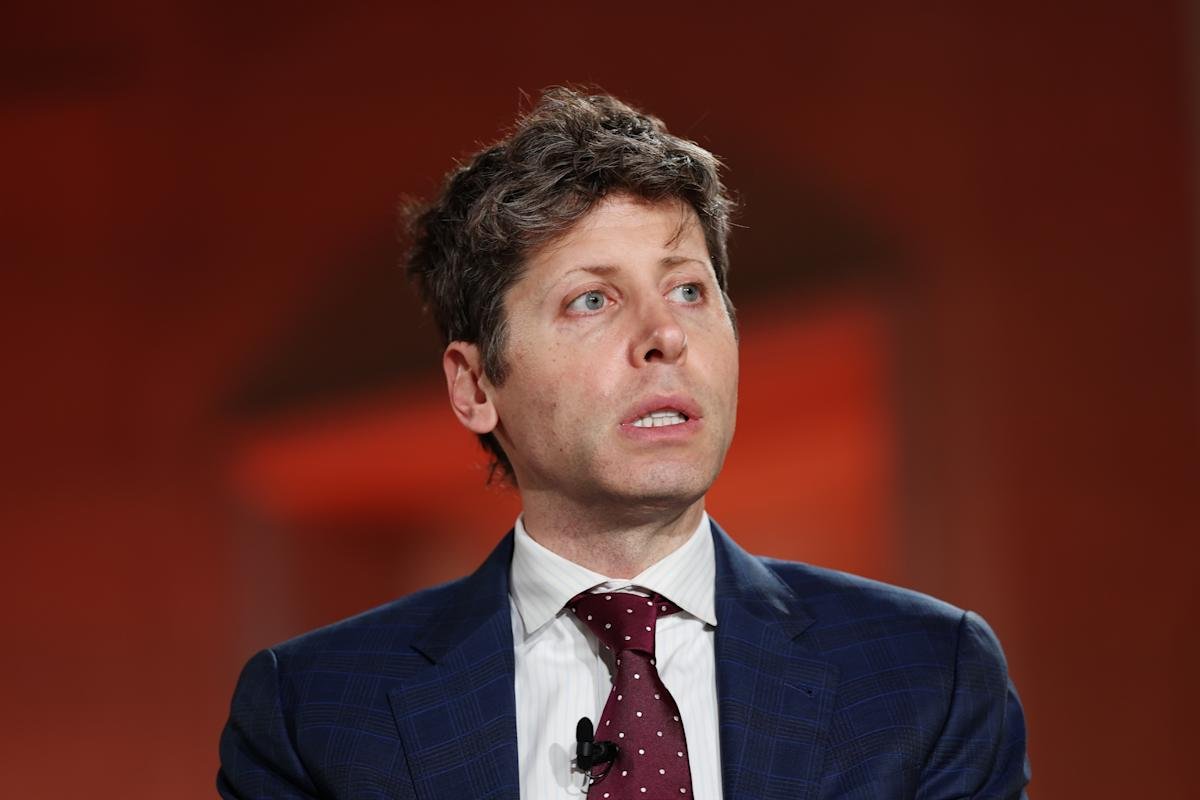 What you need to know as Elon Musk’s lawsuit against Sam Altman begins