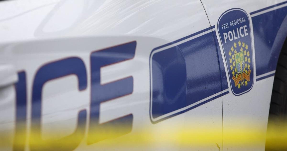 Man dead, woman rescued, after canoe capsizes in Brampton: police