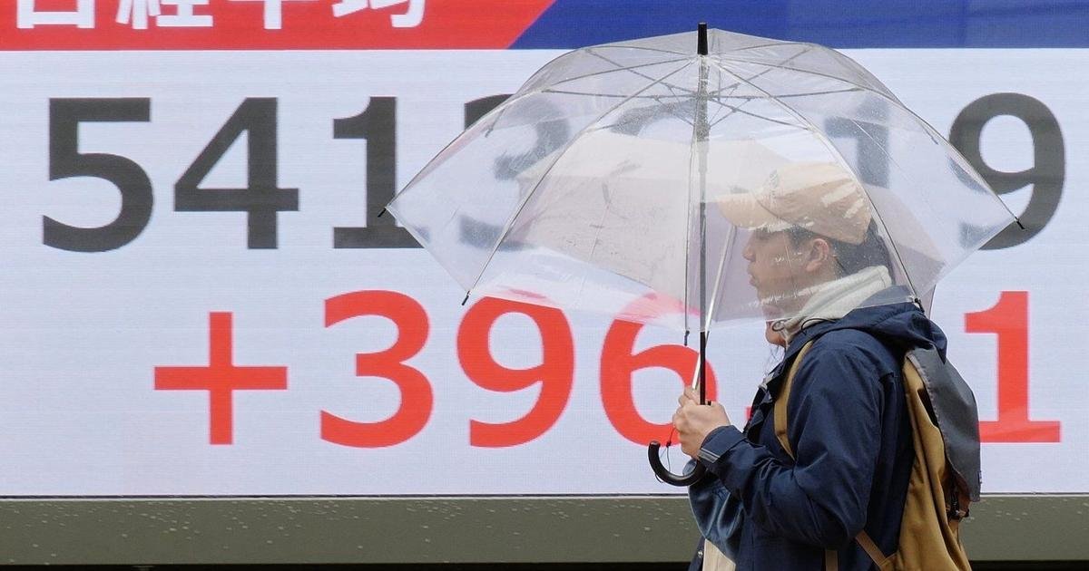 Oil rises and Asian stocks fall after Trump says U.S. will hit Iran hard and ‘finish the job’