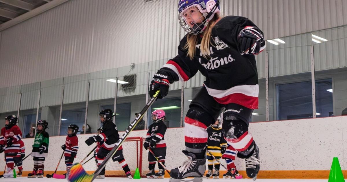 Canada lab finds root of hockey’s prime-time ice problem