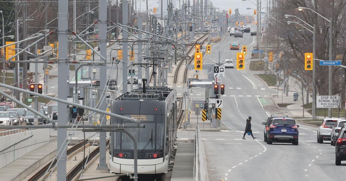 Eglinton LRT hours extended past midnight