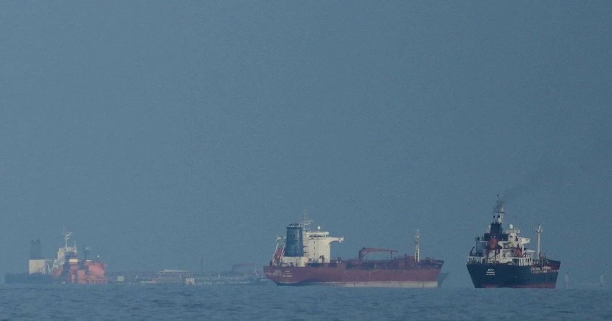 Oil prices rise after the US says it would block Iranian ports starting Monday