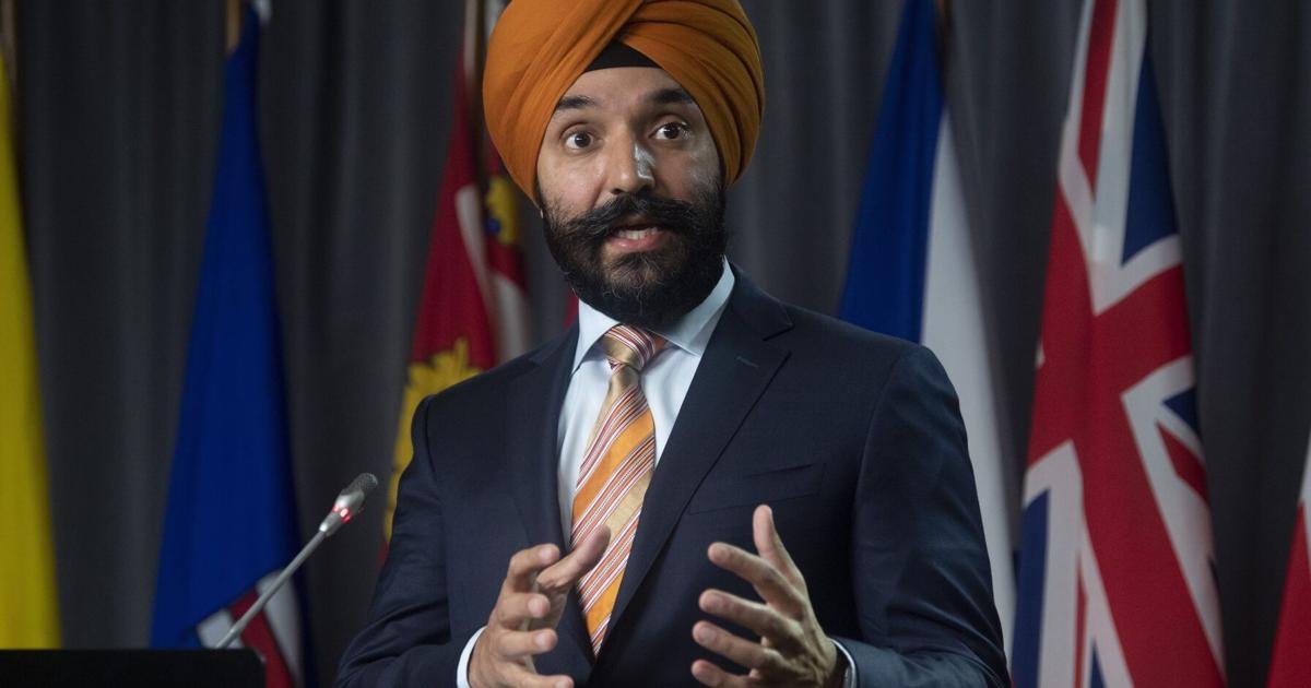 Navdeep Bains considering Ontario Liberal leadership bid
