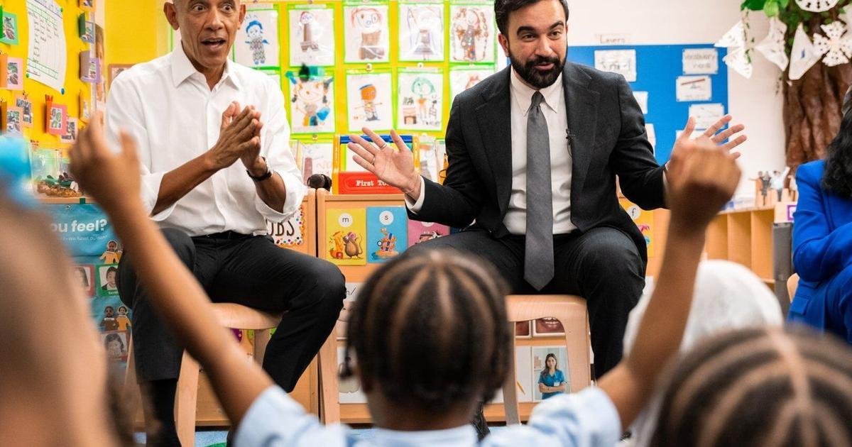 Photos show Obama and Mamdani reading to preschoolers in the Bronx