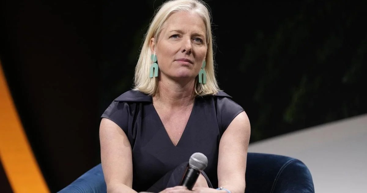 Former minister blasts the heads of Canadian oil companies