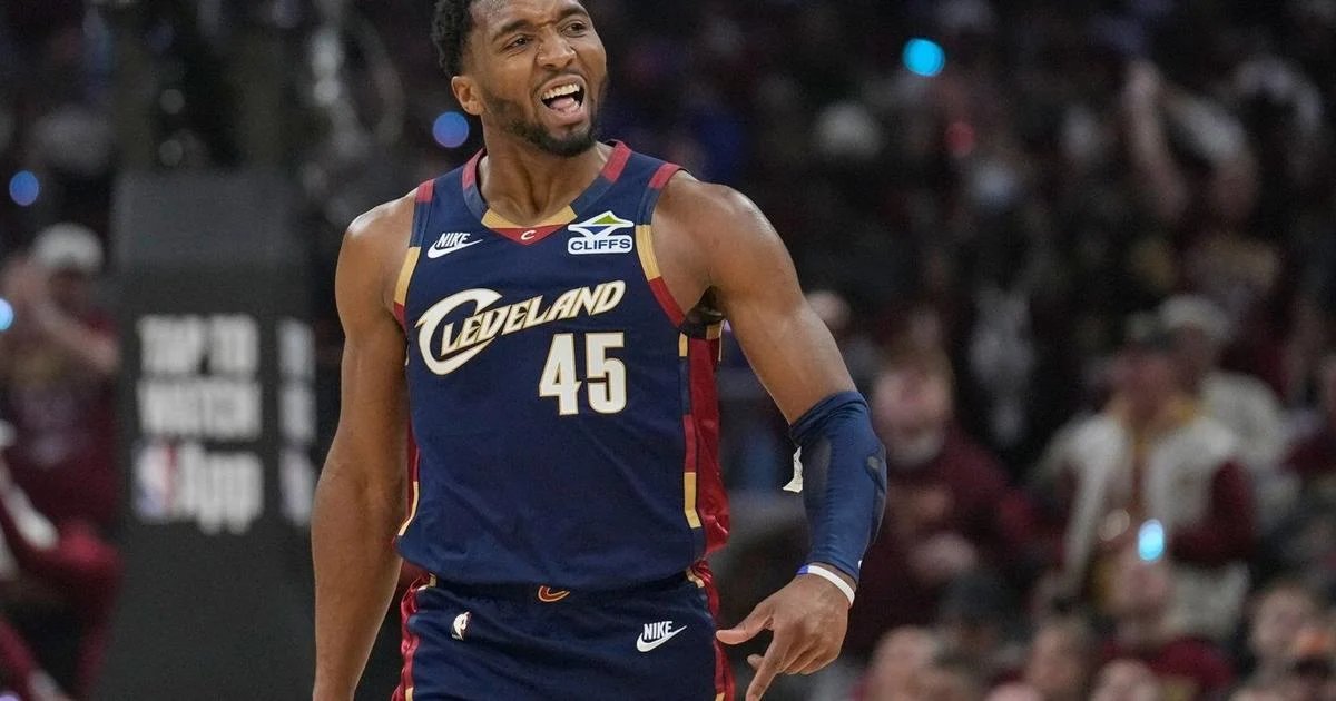 Mitchell scores 30, Harden adds 28 as Cavaliers beat Raptors 115-105 for 2-0 series lead