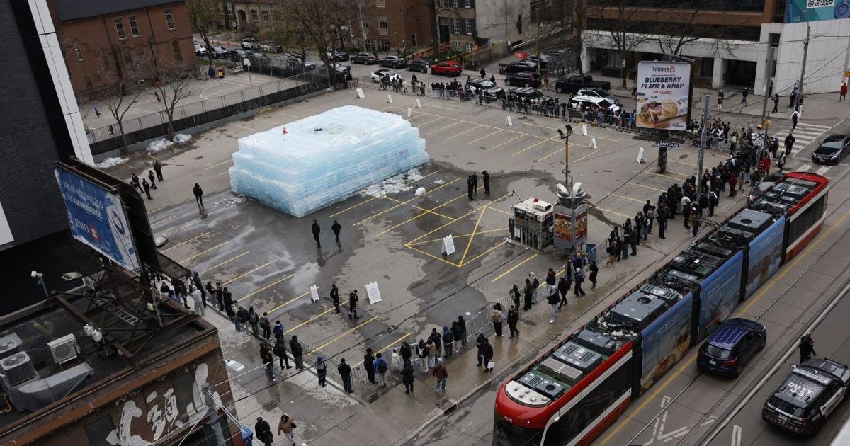 Toronto fire dismantles Drake's ice sculpture