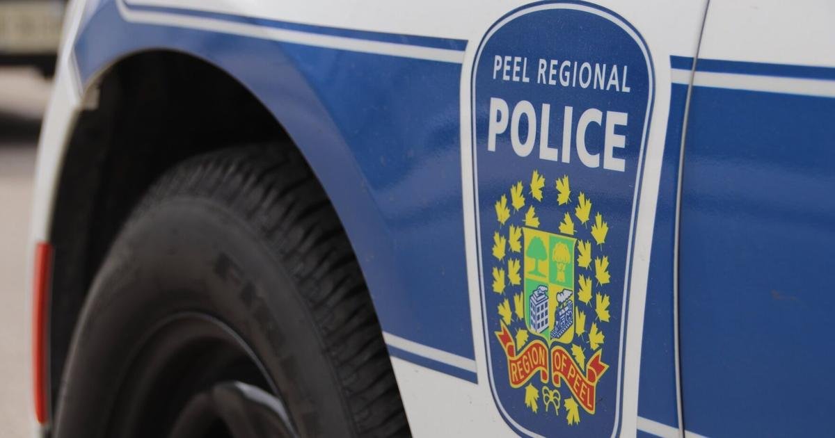 Peel police launch homicide investigation after man found dead in Mississauga