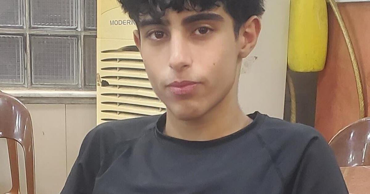 Syrian family that fled violence mourns teen son killed in mall shooting