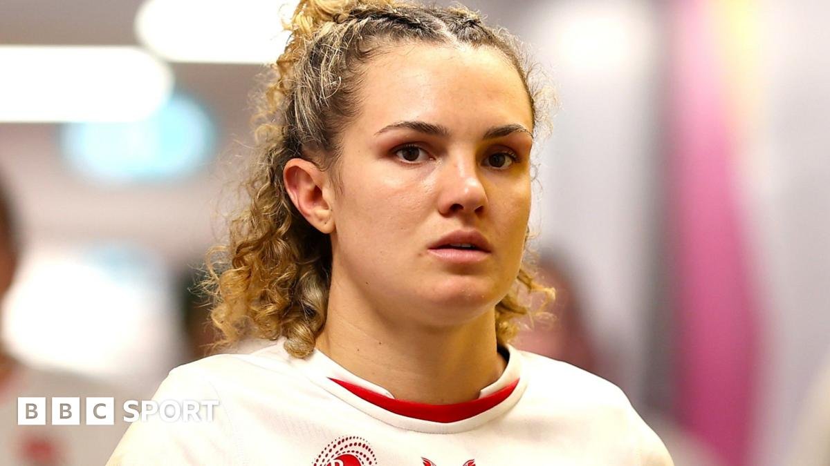 Ellie Kildunne: World Cup winner reveals disordered eating and body dysmorphia struggle