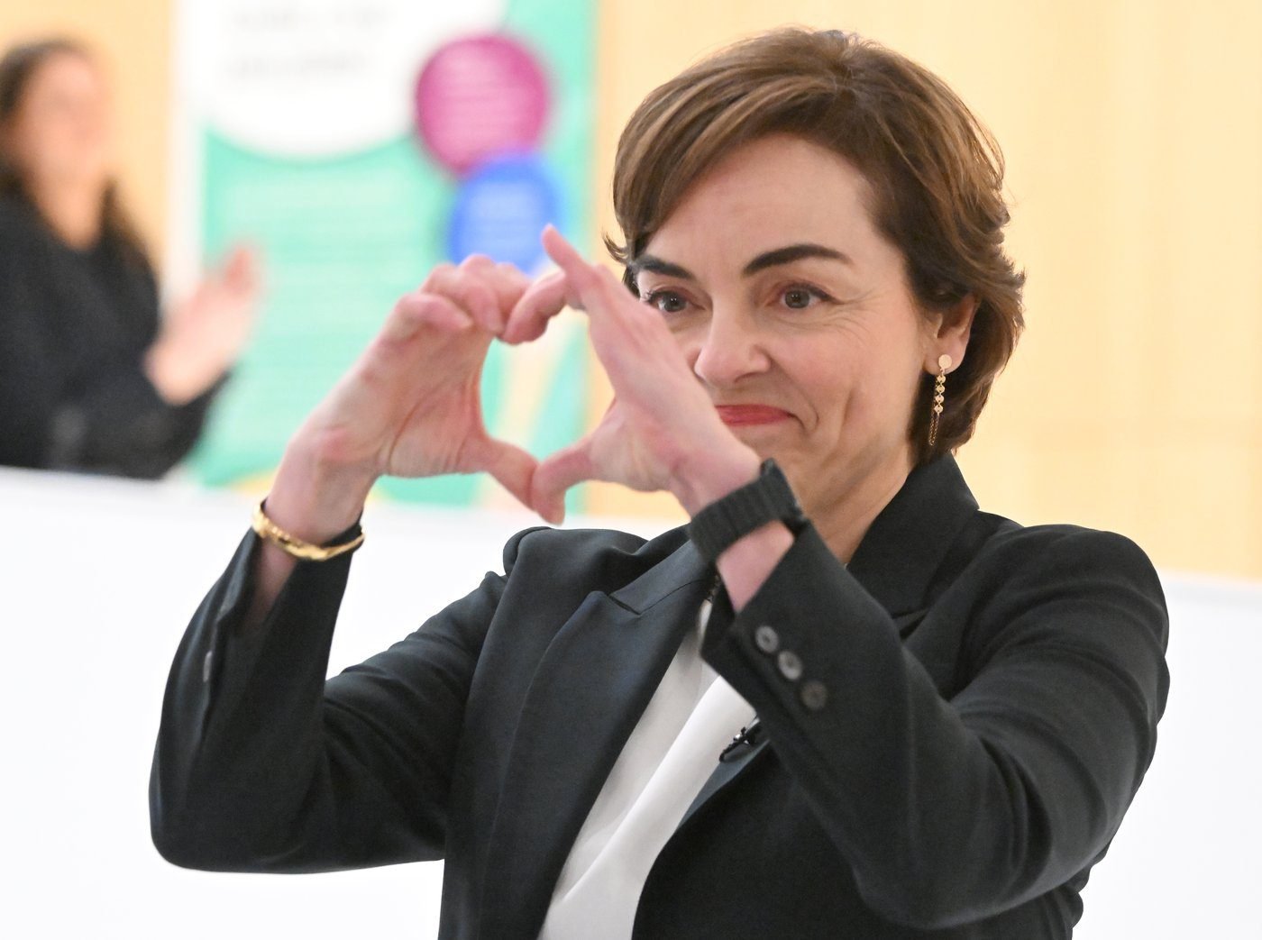 Four female premiers on whether Christine Fréchette can avoid the ‘glass cliff’