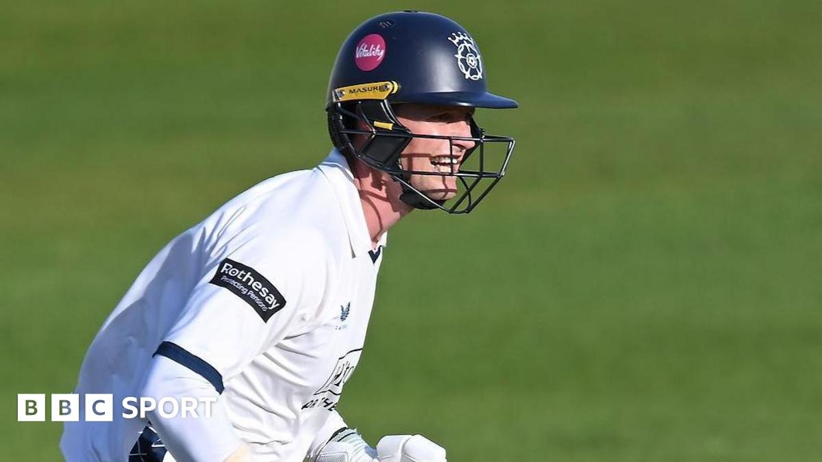 County Championship: Hampshire fight back against Somerset