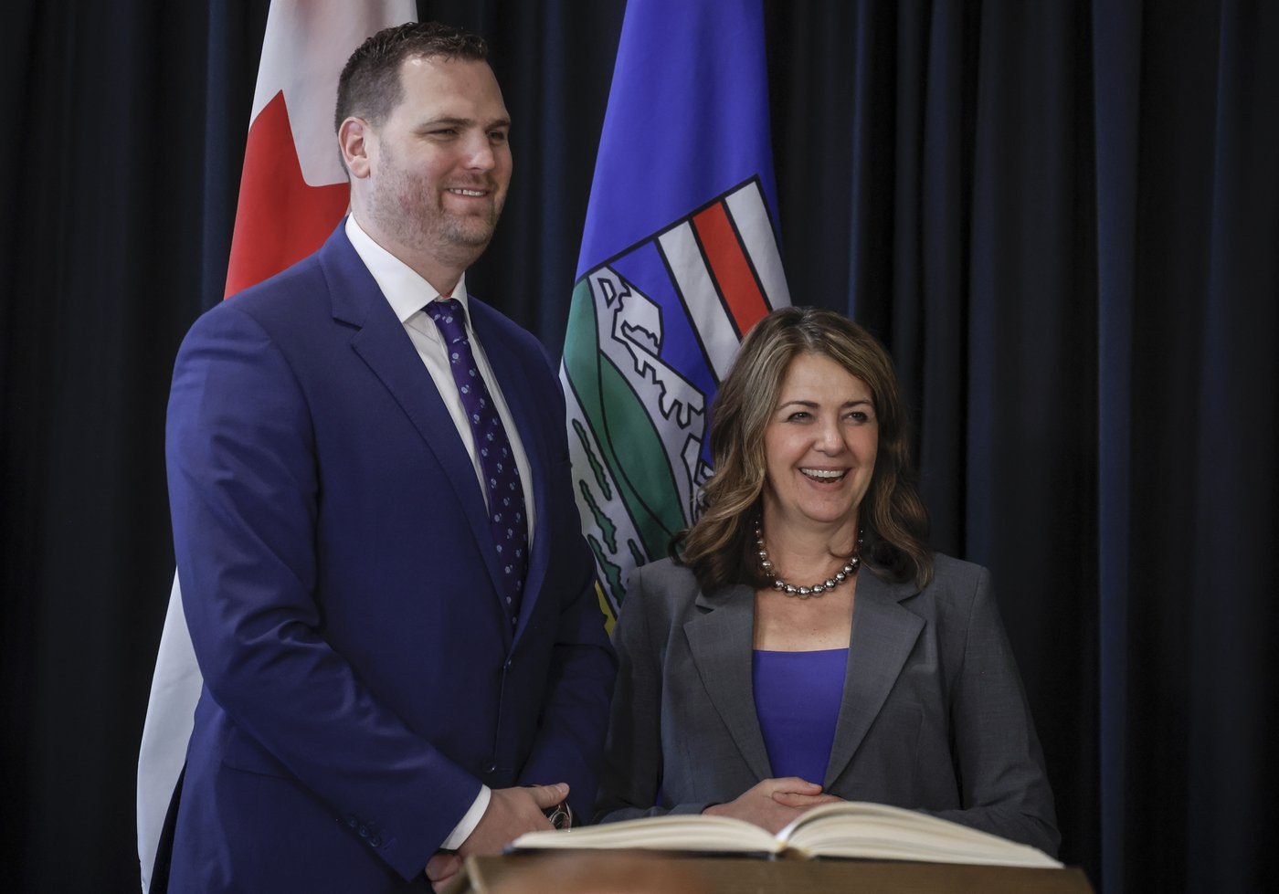 Alberta moving to regulate temporary foreign worker program registration rules