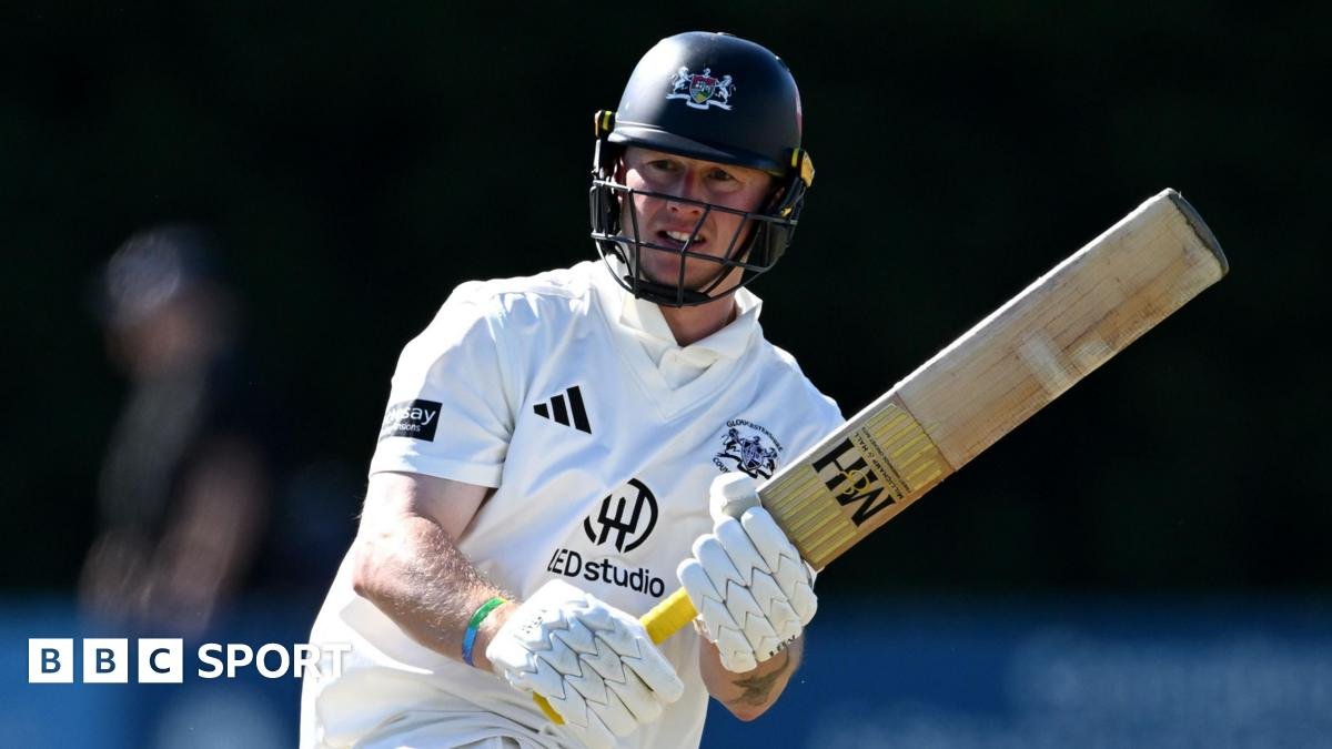 County Championship: Miles Hammond hits 140 for Gloucestershire against Derbyshire