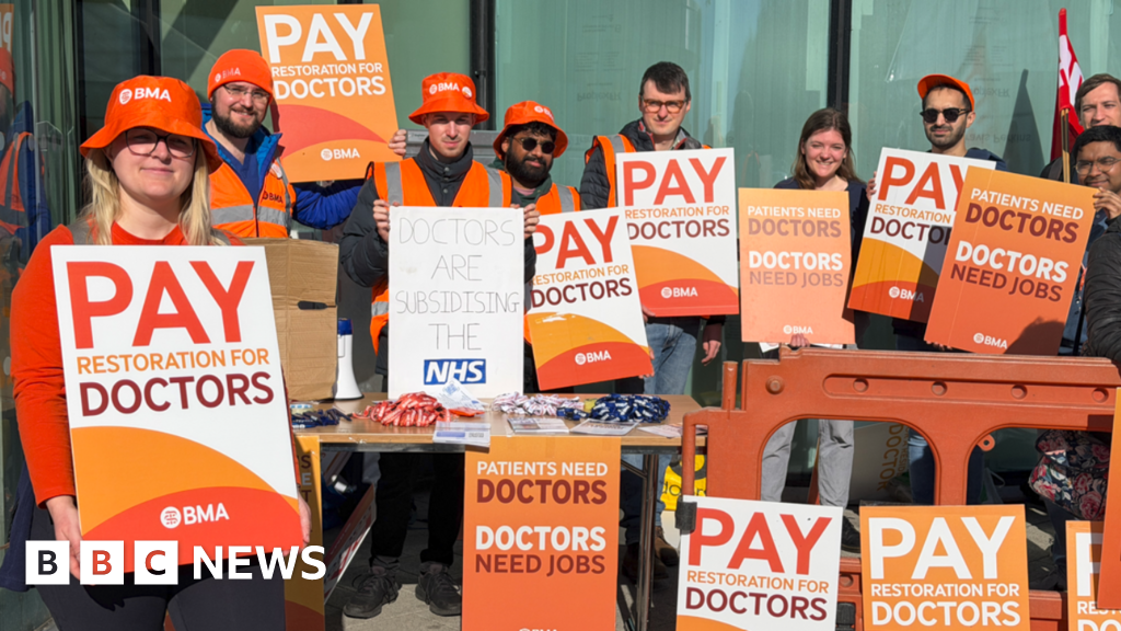 Resident doctors 'want pay we think we're worth'