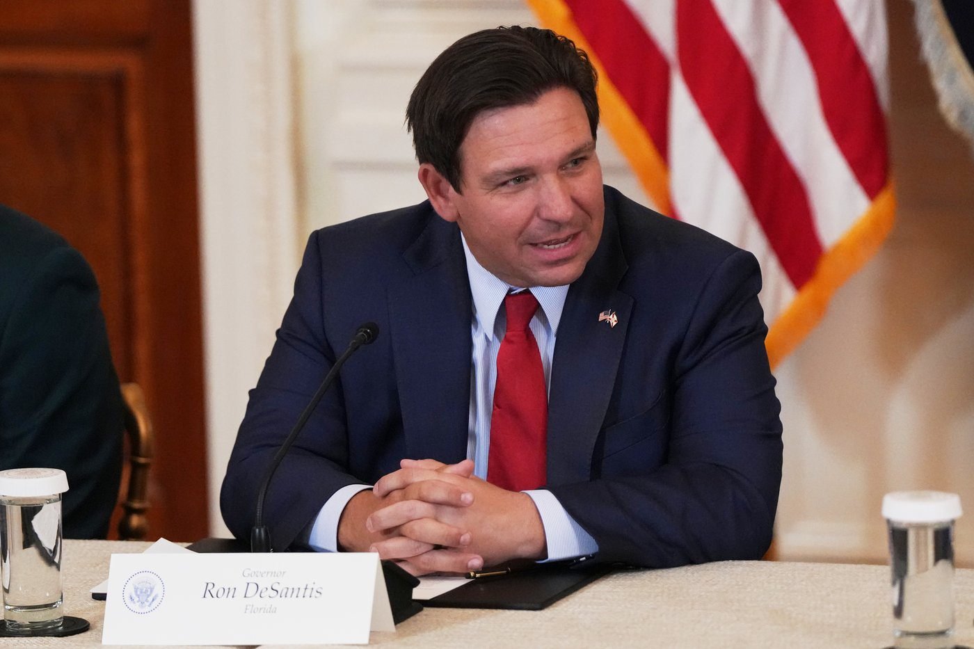 Florida’s redistricting fight puts Ron DeSantis back in the Republican spotlight
