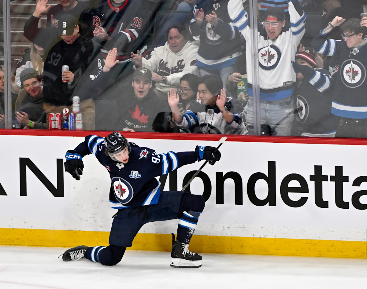 Kyle Connor scores twice and Jets roll past Kraken 6-2