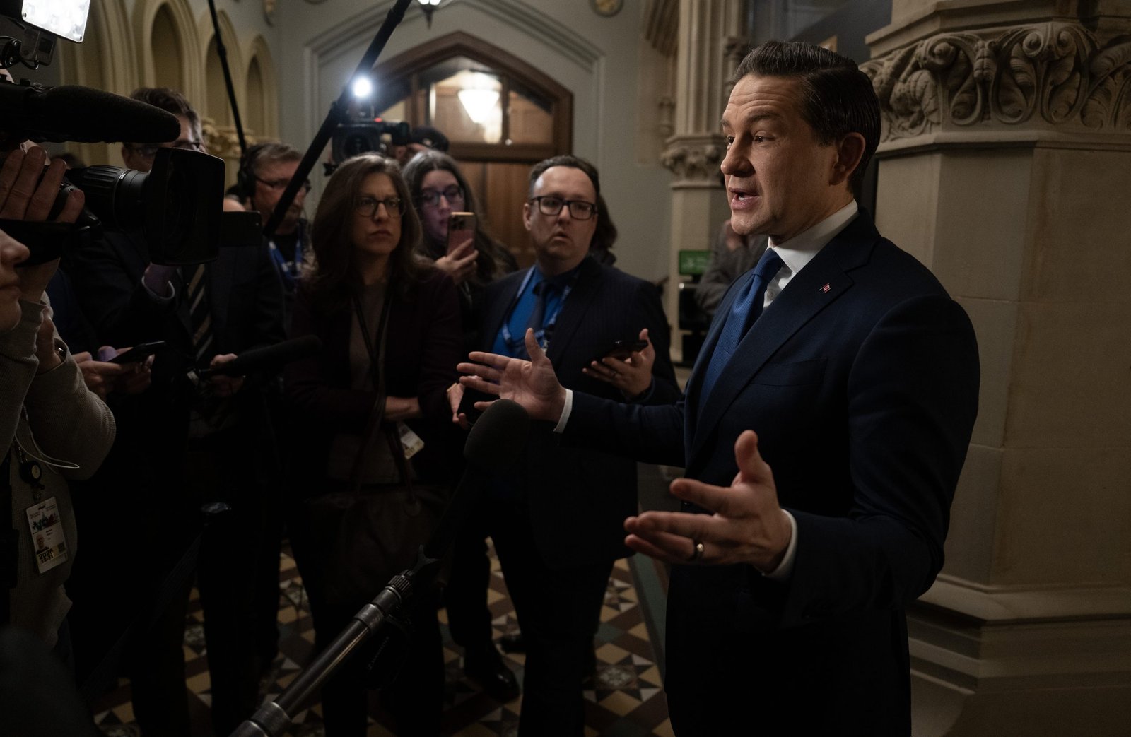 Poilievre calls on Carney to stop ‘showboating’ and focus on fighting U.S. tariffs