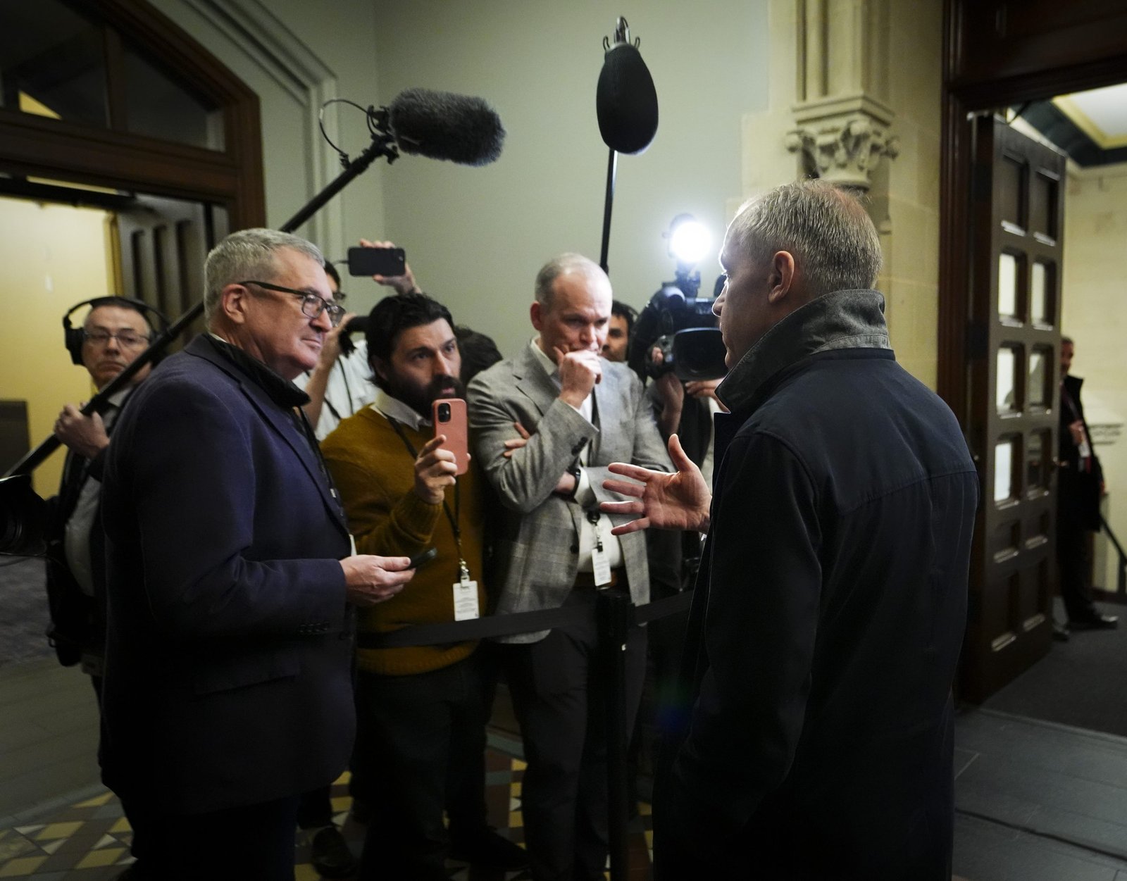 ‘What’s he ever negotiated?’ — Carney fires back at Poilievre’s criticism on Canada-U.S. trade