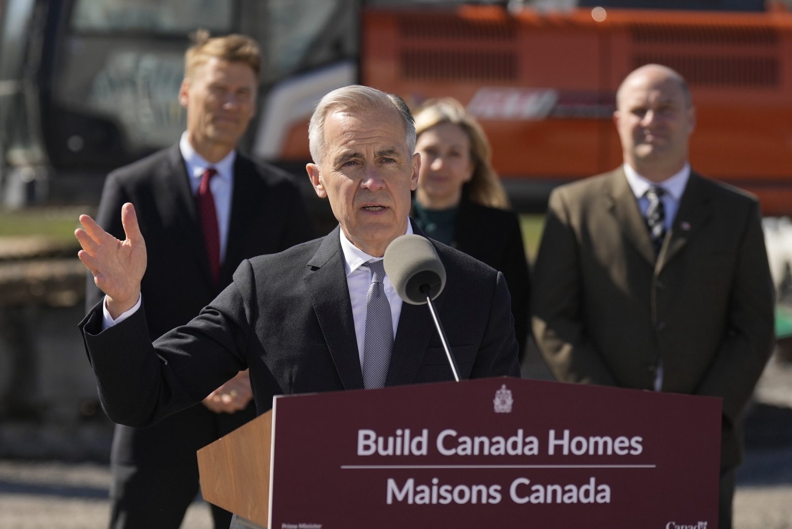 Feds announce eight new building projects in Nepean, Carney’s riding