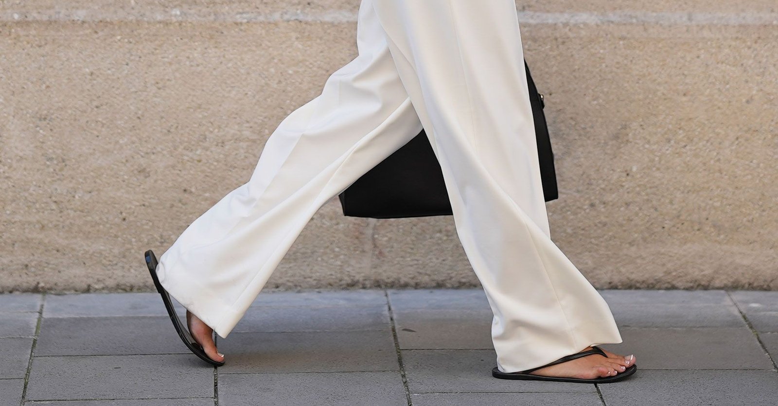 14 Flat Sandals Our Editors Are Buying From Nordstrom