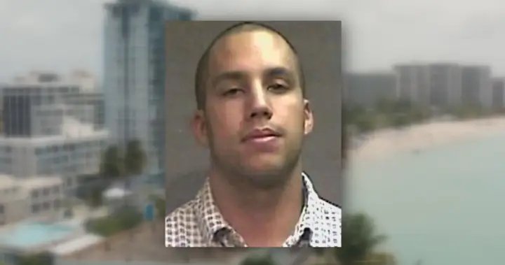 Former B.C. fugitive says during sentencing he is sorry and ‘not in a glib way’ – BC