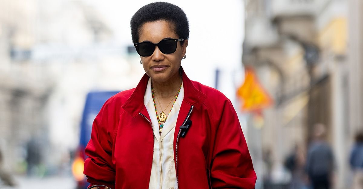 The Shoe Trend It Girls in Milan Are Wearing With Light Jeans