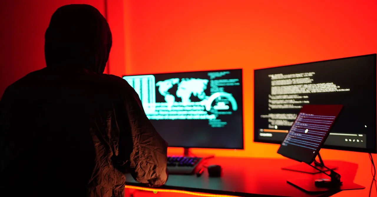 Why Sharing a Screenshot Can Get You Jailed in the UAE