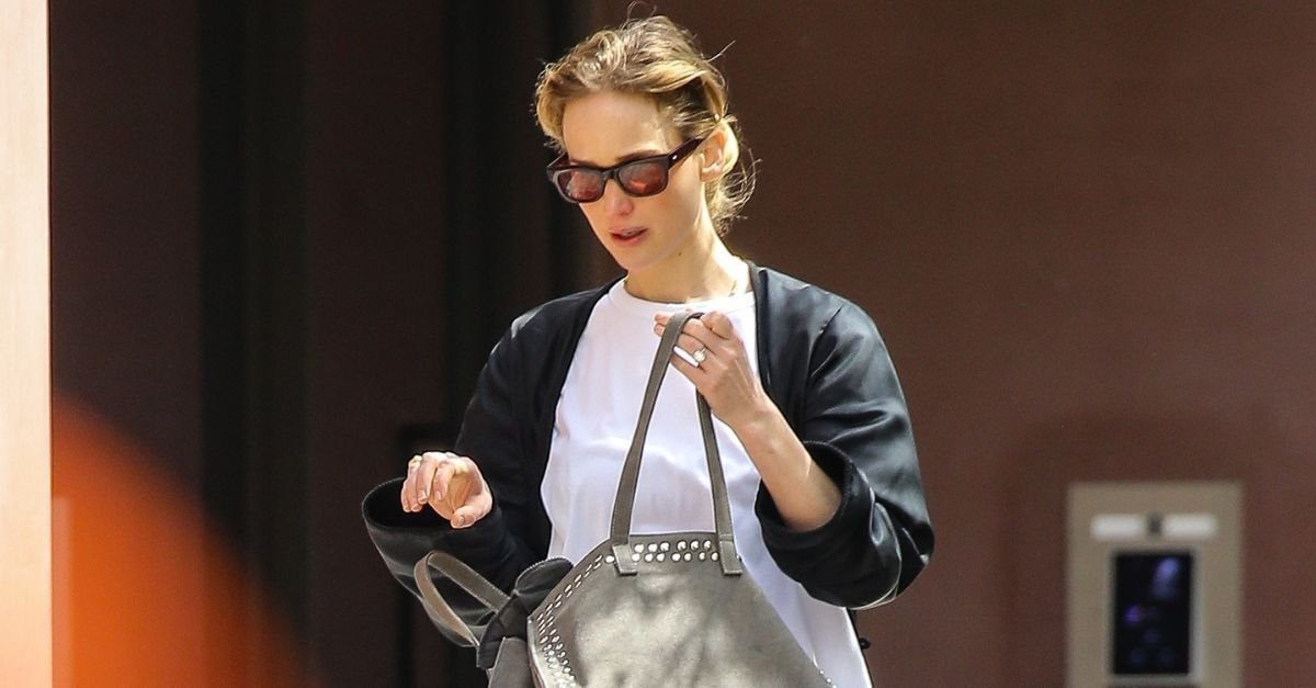 Wait—Did JLaw Just Bring the Slide Sandals Trend Back?