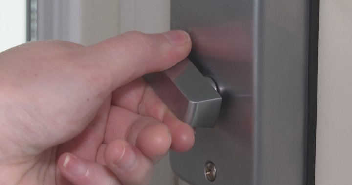 Calgary woman warns homeowners after intruder broke in while she slept metres away – Calgary