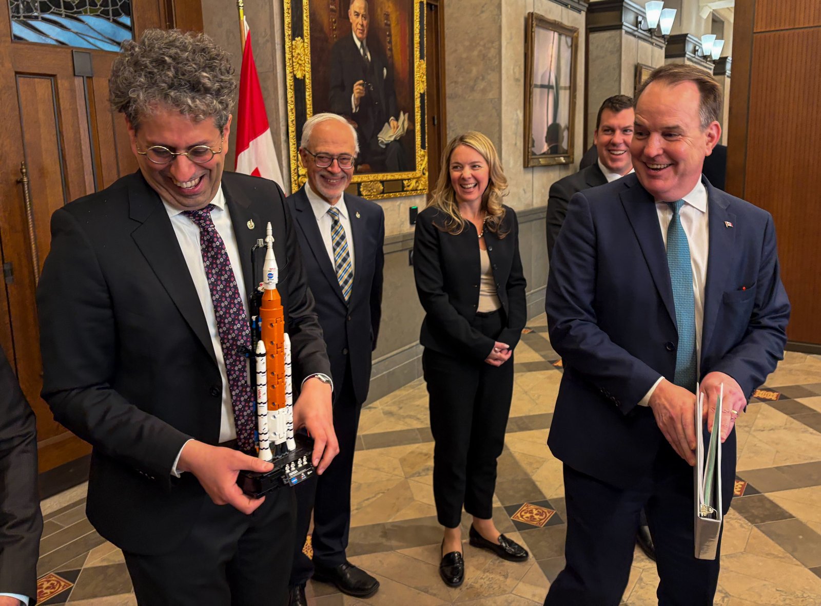 Ottawa introduces bill aim to launch ‘homegrown’ satellites to space