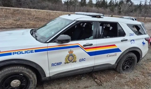Nova Scotia RCMP ditch vehicles after protests, return to find them damaged – Halifax