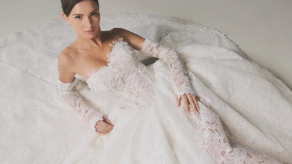 Meet Poeza, the Shakespearean Bridal Brand From Justin Alexander