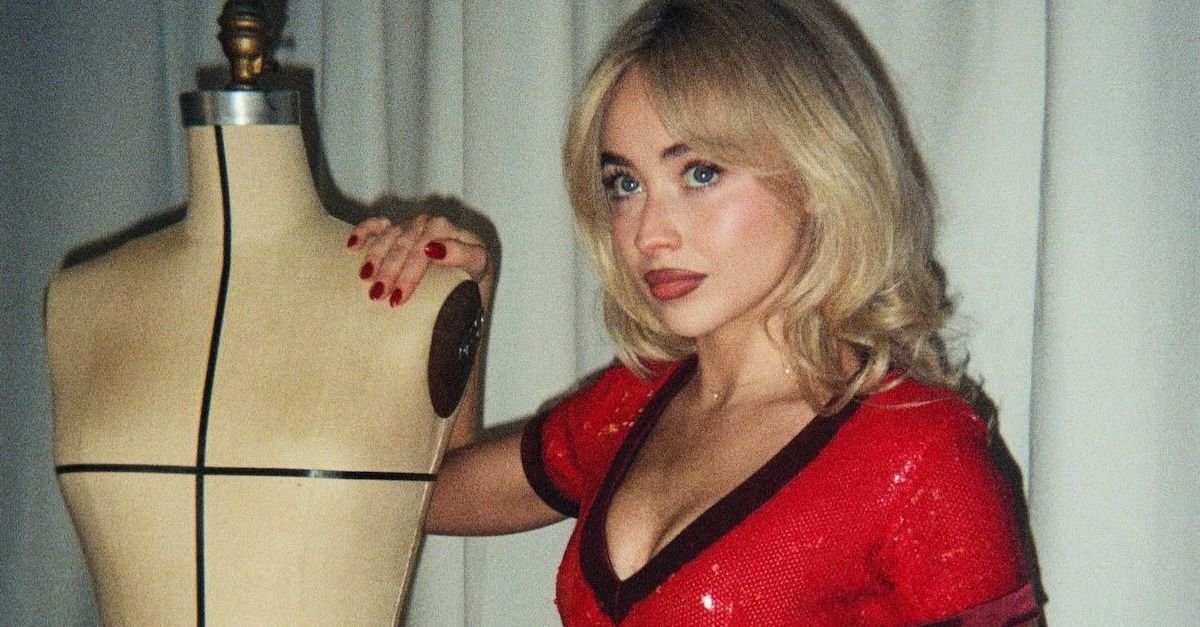 How to Re-Create Sabrina Carpenter’s “Vintage Red” Coachella Mani