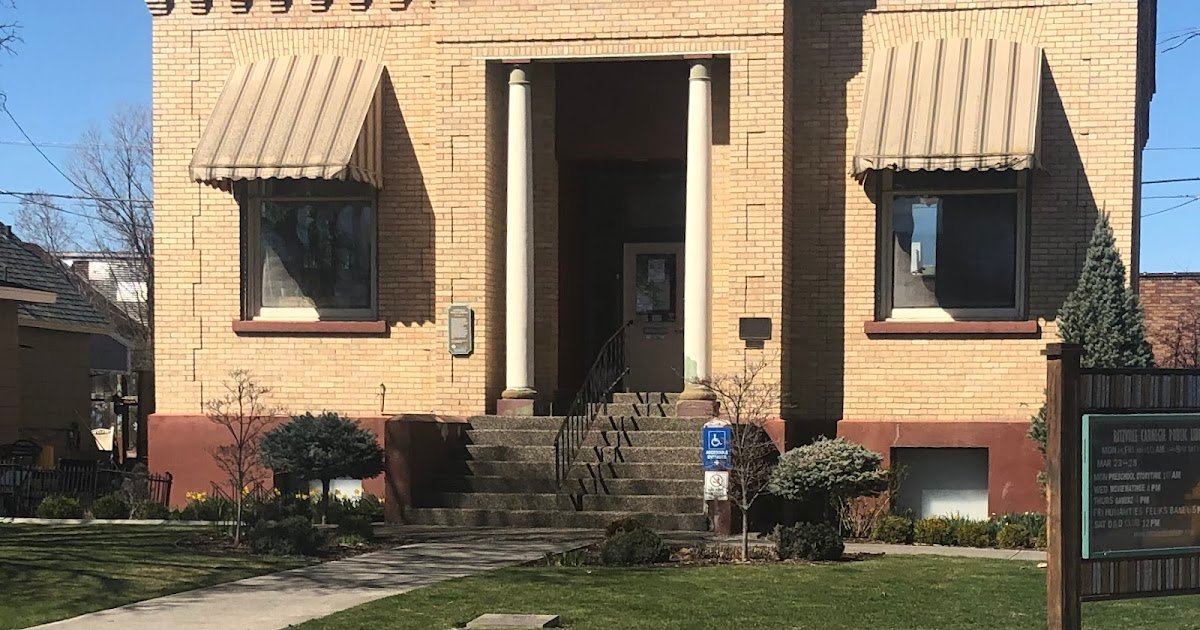 Recreating Eden: Saturday Photo: More Than 100 Years Old, the Library in Ritzville