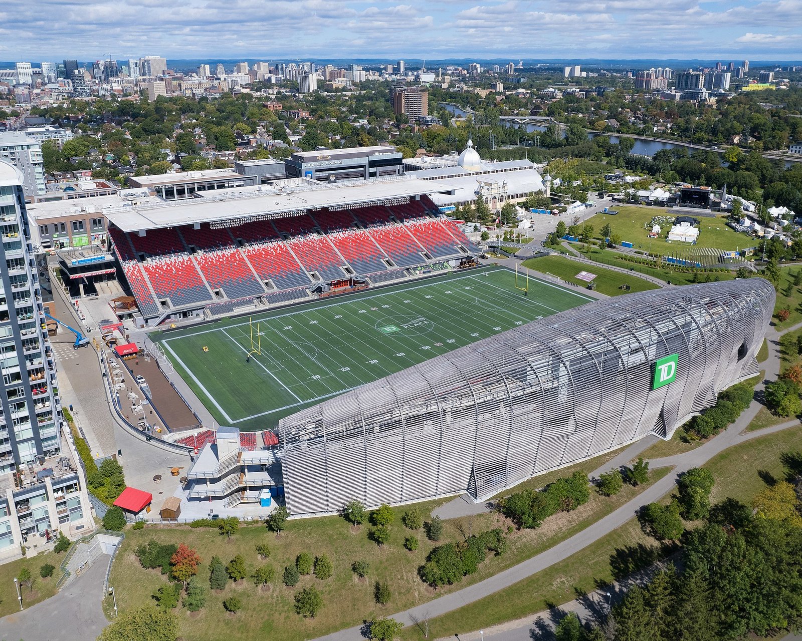 Exclusive poll suggests 61 per cent of Ottawa voters disapprove of Lansdowne 2.0