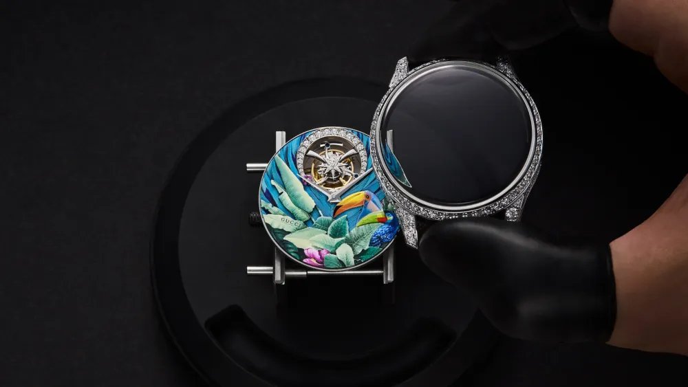 Gucci Bows G-Timeless Métiers d’Art Watches Featuring Featherwork