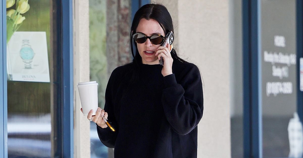 The Coolest Birkenstock Style to Wear With Leggings in 2026