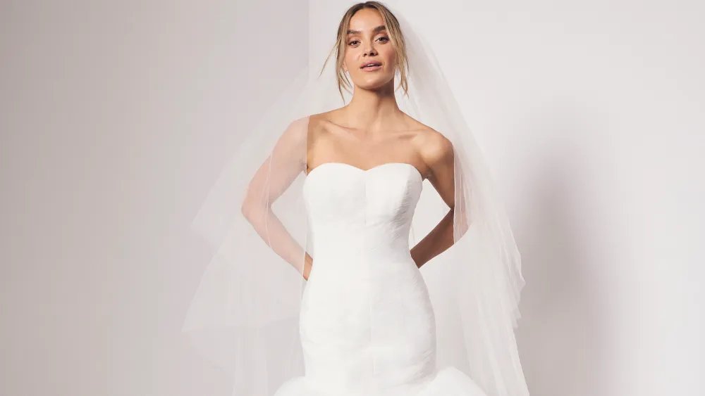 Vera Wang and David’s Bridal Reveal Vera Wang Bride and Bridesmaids Collection