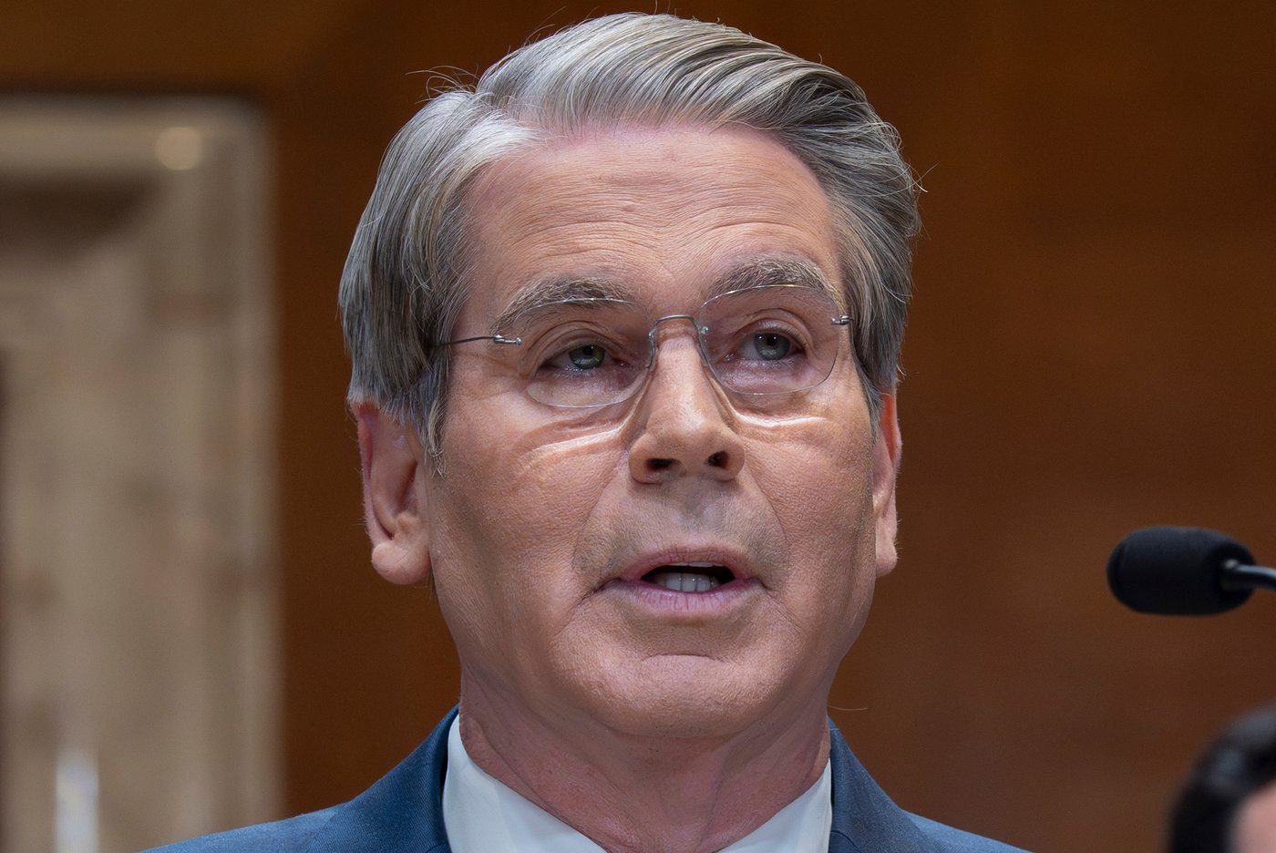 US won’t renew Iranian and Russian oil waivers, Bessent says