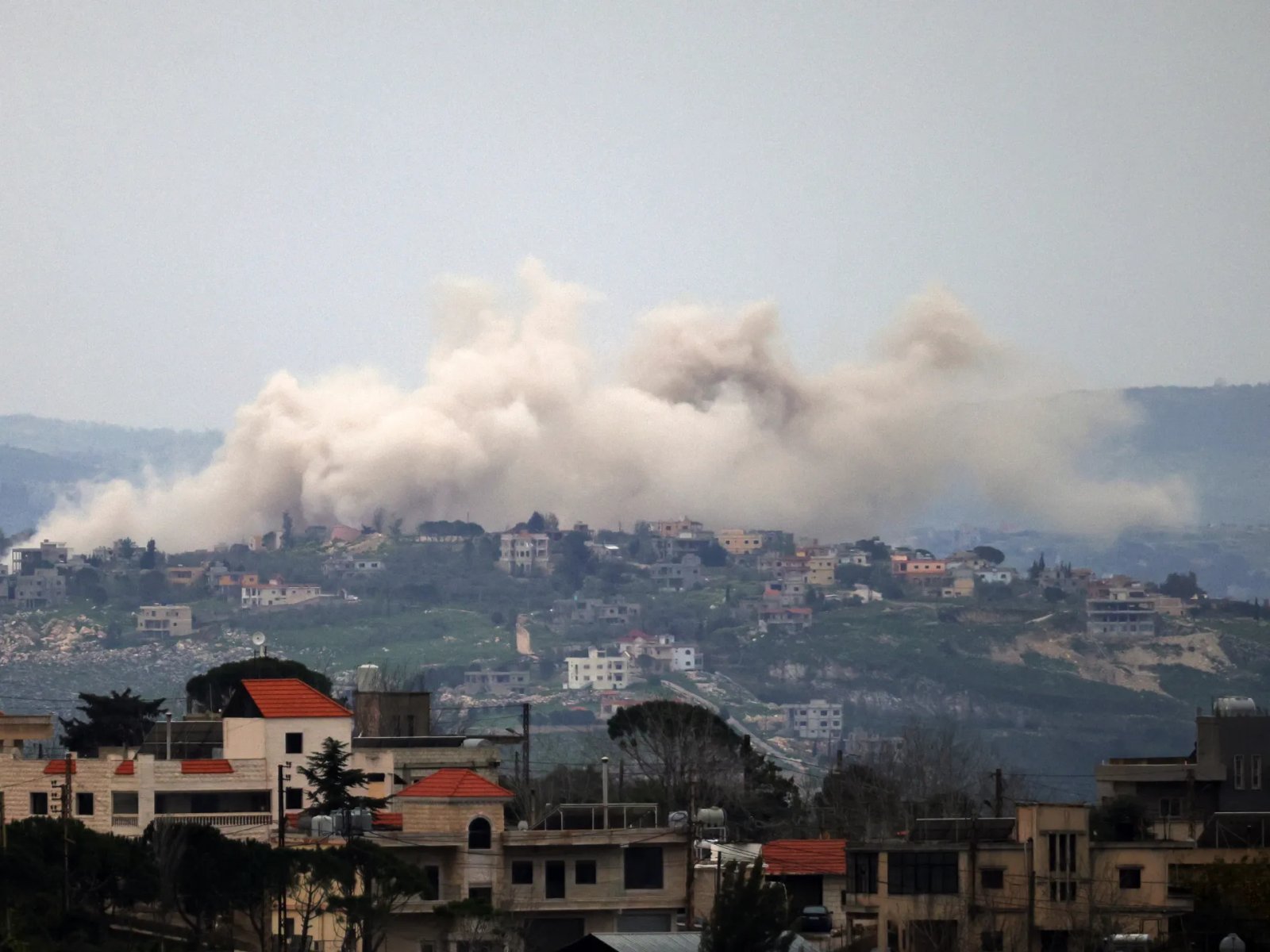 Israeli strikes kill 7 in southern Lebanon, Hezbollah targets ground troops | Israel attacks Lebanon News