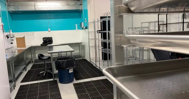 Small Alberta business ‘Booby Food’ fights back after regulator shutdown