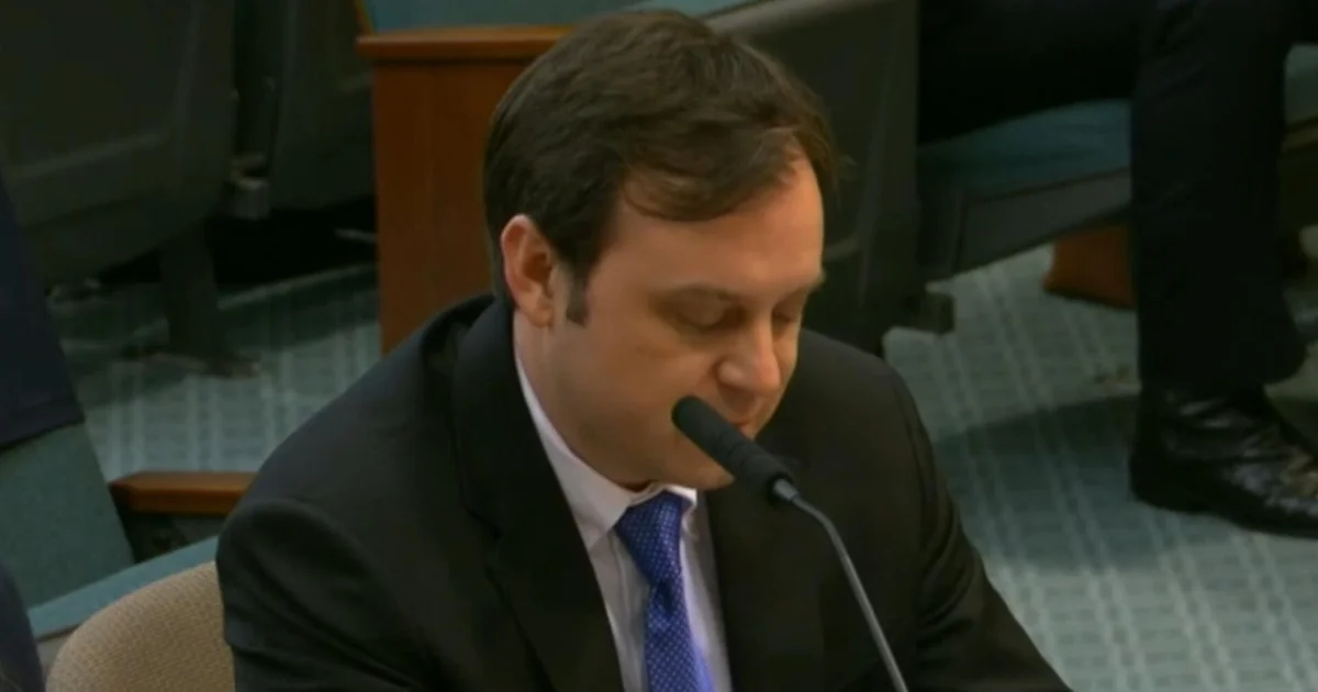 Camp Mystic director tells parents of flood victims he failed them as Texas weighs reopening